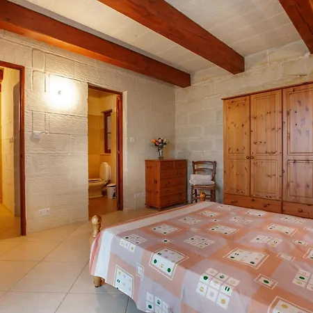 Ferienhaus 5 Bedroom With Private Pool & Views